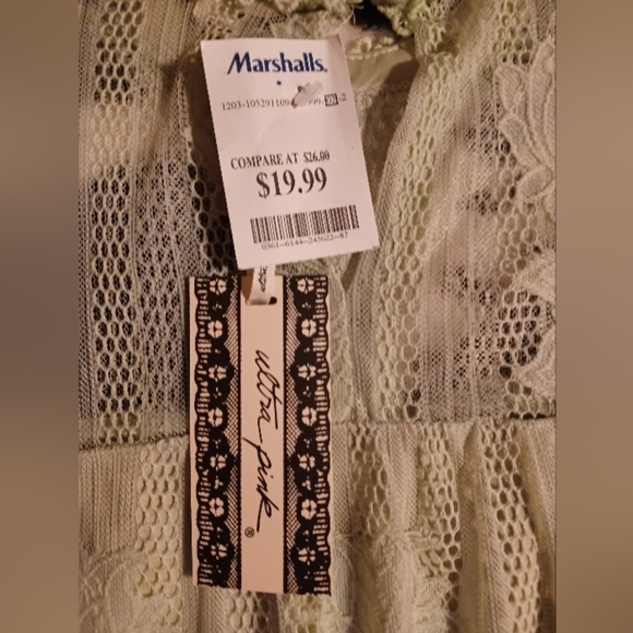 NWT ULTRA PINK BRAND, NWT WOMENS BLOUSE,LONG, SLEEVE, MINT GREEN. SIZE MEDIU… - Picture 4 of 7